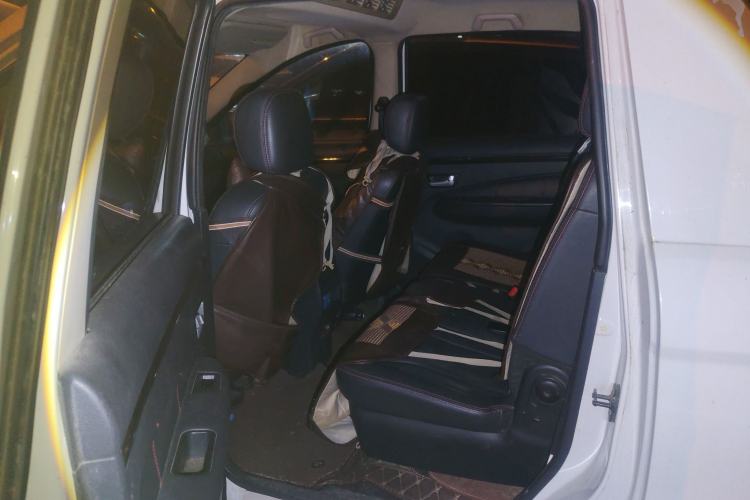 Used Dongfeng Fengon 370 2016 1.5L Manual Luxury 7-Seater
