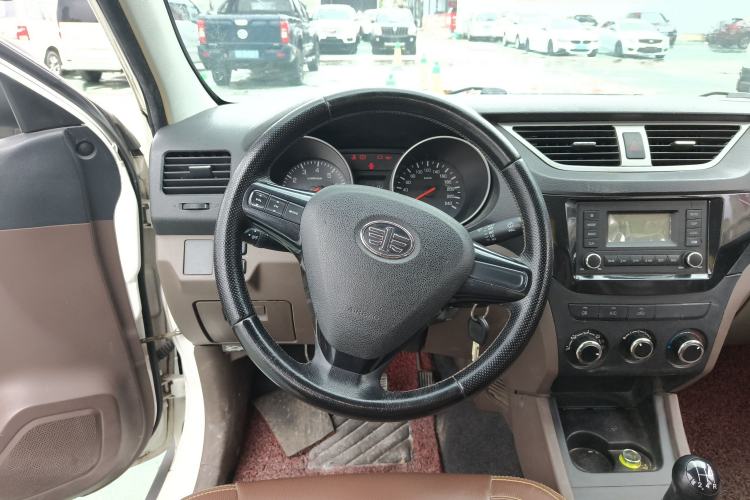 Used FAW Senya S80 2014 1.5L Manual 5-Seater Classic Edition
