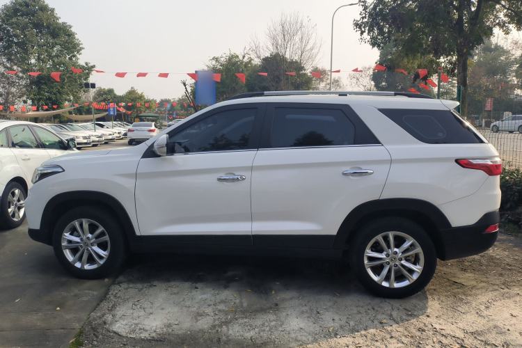 Used Dongfeng Fengon S560 2018 1.8L Manual Urban Model 5 Seats
