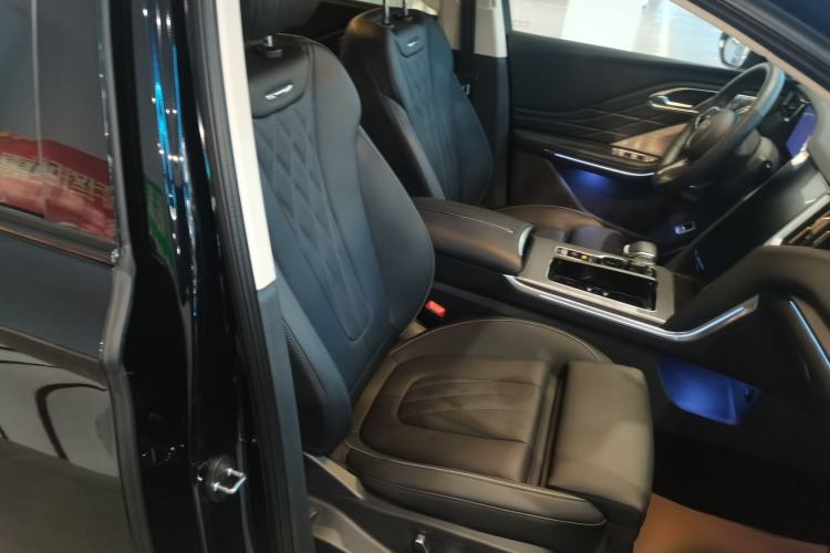 Used Hongqi HS7 PHEV 2024 2.0T PHEV Four-Wheel Drive Flagship Edition 6 Seats
