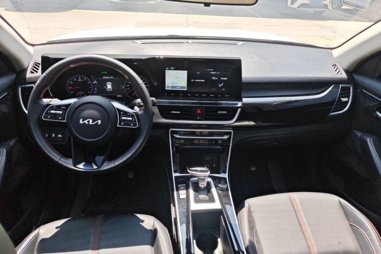 Used Kia KX3 2021 1.5L CVT All-Around Edition Center Console