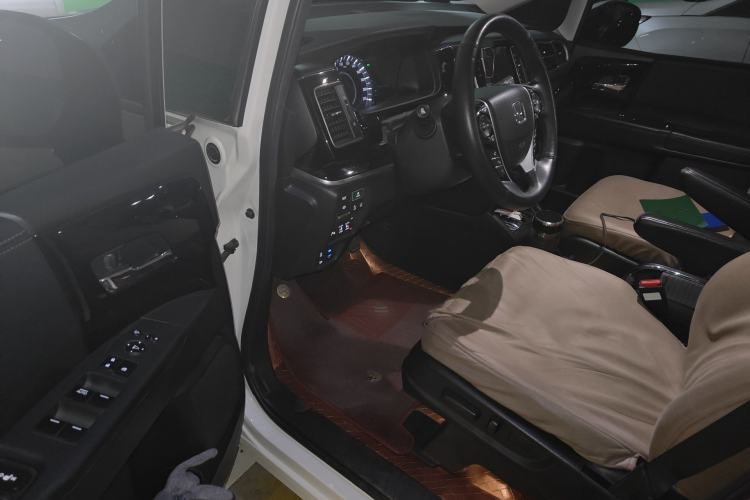 Used Honda Elysion 2019 2.0L Hybrid Luxury Edition
