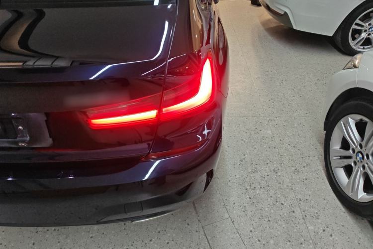 Used BMW 3 Series 2021 Second Facelift 325Li M Sport Package
