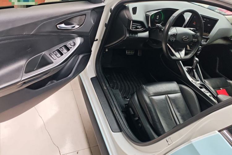 Used Hyundai Lafesta 2019 280TGDi Smart Speed Version China VI Standard Driver Seat