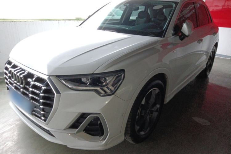 Used Audi Q3 2022 35 TFSI Fashion Dynamic Model