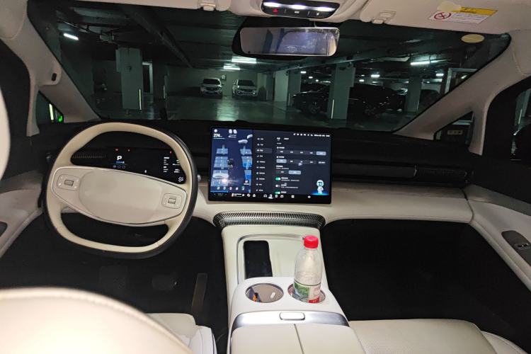 Used XPeng X9 2024 610 Long-Range Max
