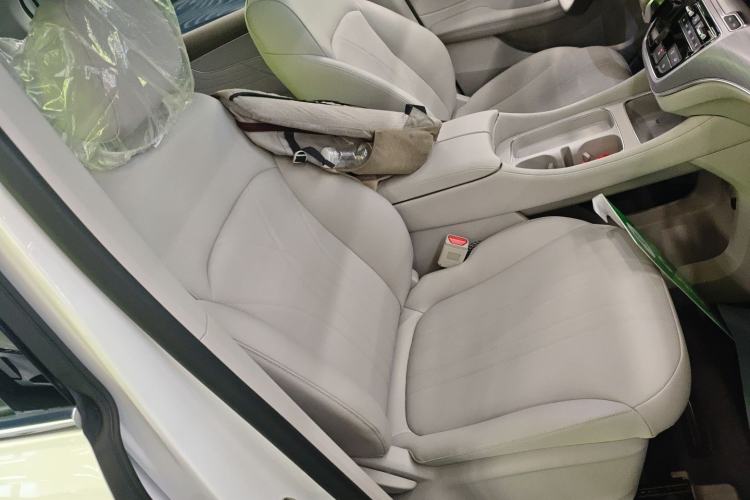 Used Roewe iMAX8 New Energy 2025 1.5T DMH Lu Zun Deluxe Edition
