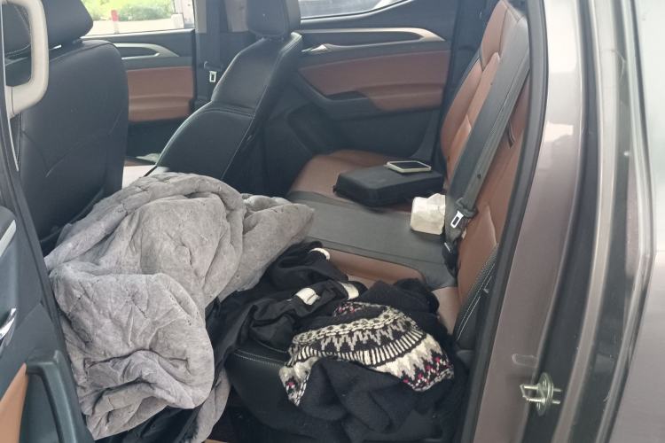 Used SAIC MAXUS T70 2021 2.0T Diesel Automatic 4x4 Elite Version with Long Bed and High Ground Clearance