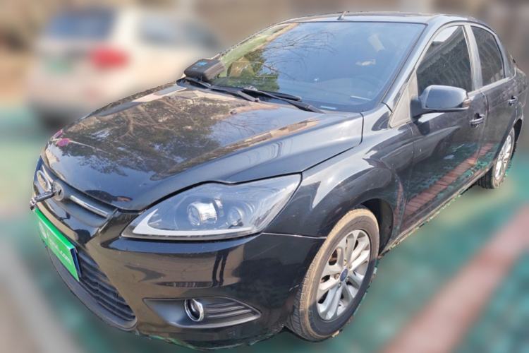 Used Ford Focus 2013 Sedan Classic 1.8L Manual Base Model