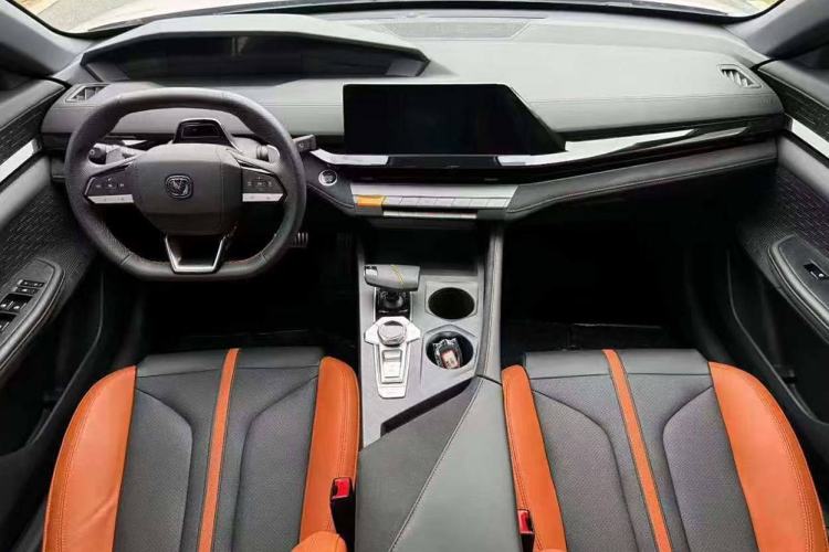 Used Changan UNI-V 2024 1.5T Prestige Sport Edition
