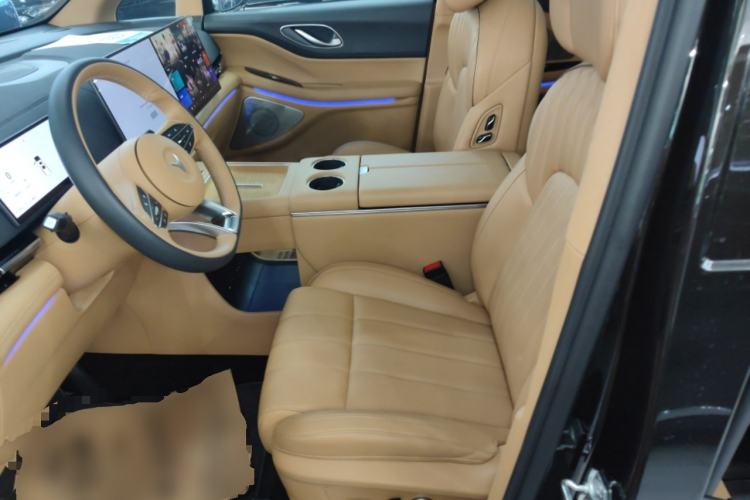 Used VOYAH Dream 2025 PHEV Four-Wheel-Drive Flagship Kunpeng Edition Left Front Seat