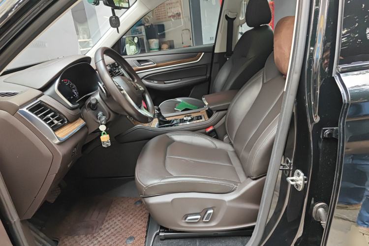 Used Roewe RX8 2019 30T Smart Connectivity Four-Wheel Drive Supreme Flagship Edition Left Front Seat