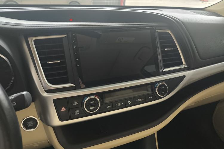 Used Toyota Highlander 2018 2.0T Four-Wheel Drive Luxury Version 7 Seats China VI Standard