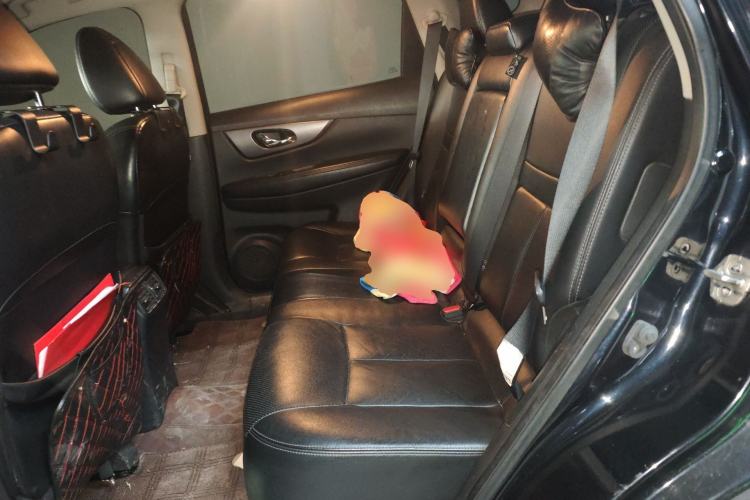 Used Nissan X-Trail 2014 2.0L CVT Comfort Edition 2WD Left Rear Seat