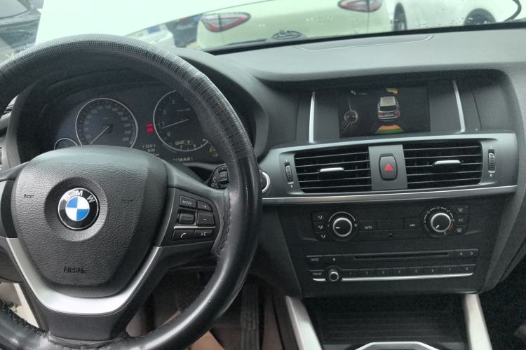 Used BMW X3 2014 xDrive20i Leading Model Center Console