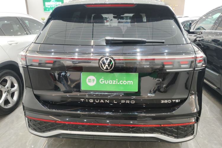 Used Volkswagen Tiguan L 2025 PRO 380TSI Two-Wheel-Drive R-Line Smart Edition