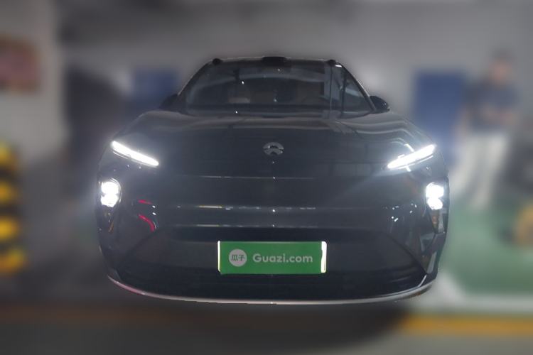 Used Nio ES8 2024 75 kWh Front