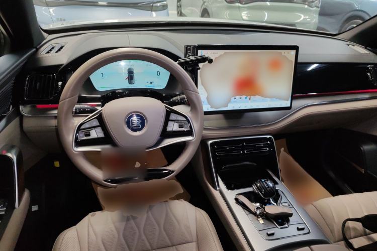 Used BYD Tang New Energy 2024 DM-i Glory Edition 112KM Prestige Model
