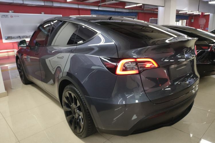 Used Tesla Model Y 2021 Long-Range All-Wheel-Drive Version Rear Left 45 Deg