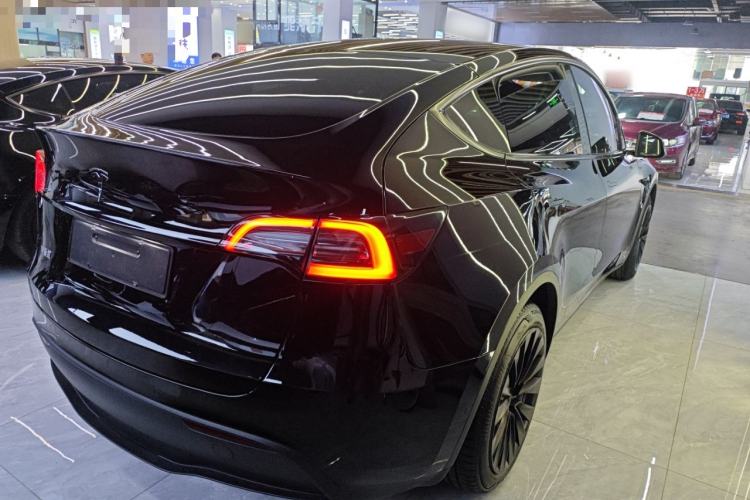 Used Tesla Model Y 2022 Rear-Wheel-Drive Version Rear Right 45 Deg