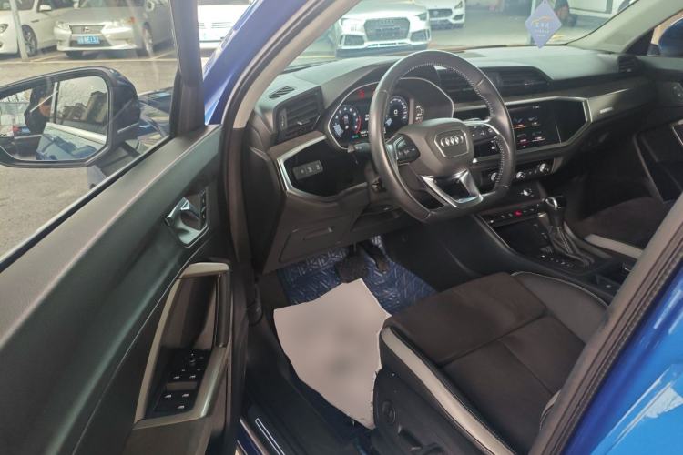 Used Audi Q3 2021 35 TFSI Fashion Dynamic Model
