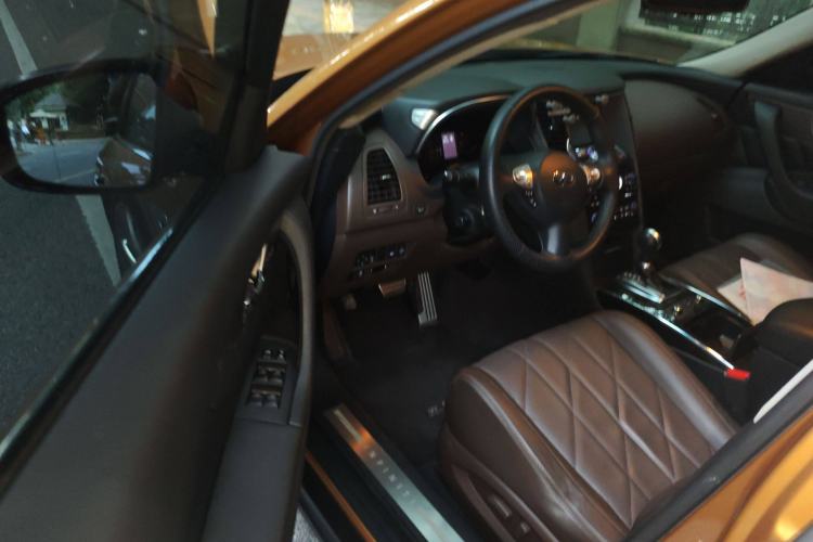 Used Infiniti QX70 2013 3.7L Supreme Edition