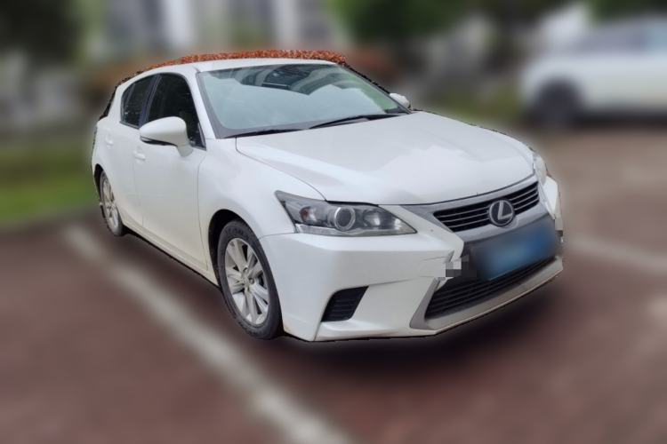 Used Lexus CT 2014 CT200h Elite Edition Monochrome Front Right 45 Deg