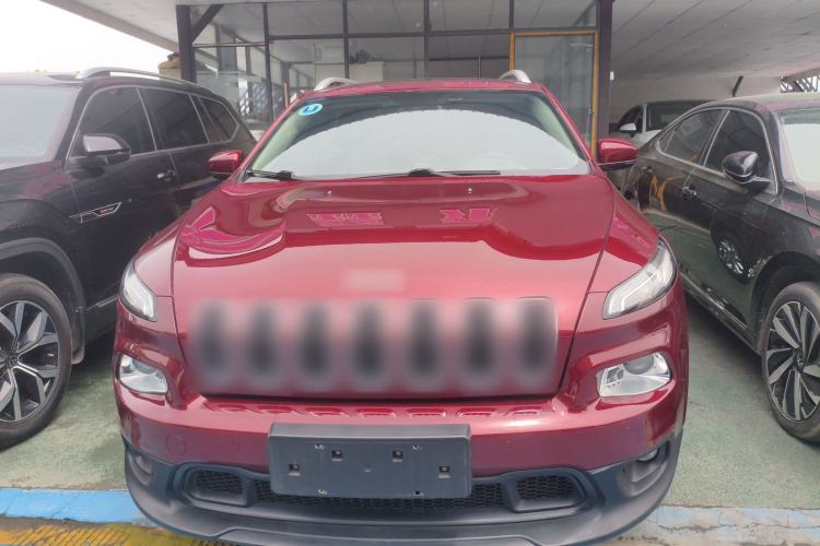 Used Jeep Cherokee 2016 2.0L Superior Edition