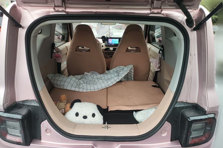 Used Geely Galaxy Panda 2023 Panda Mini 200km Endurance Bear
