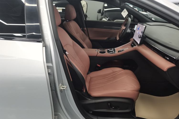 Used Geely Galaxy L6 2025 EM-i 140km Starship Edition
