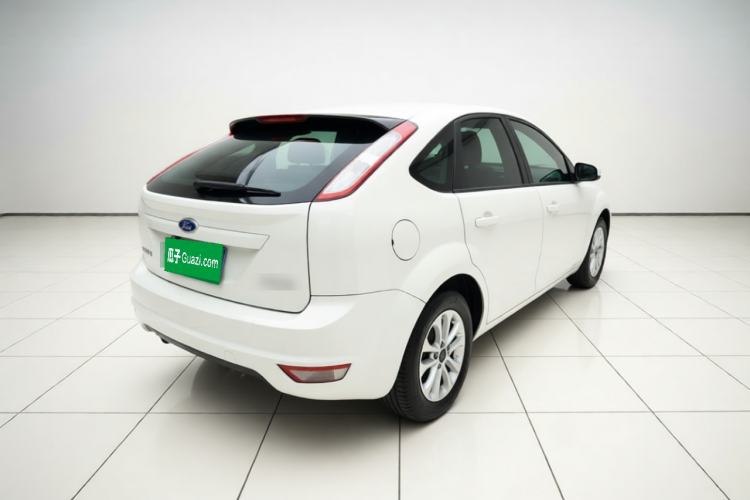 Used Ford Focus 2013 Hatchback Classic 1.8L Automatic Base Model Rear Right 45 Deg