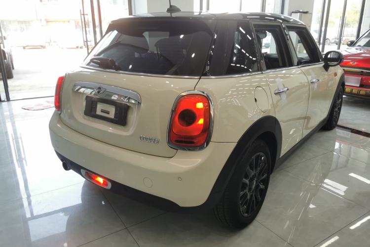 Used MINI MINI 2015 1.5T COOPER Fun Five-Door Edition
