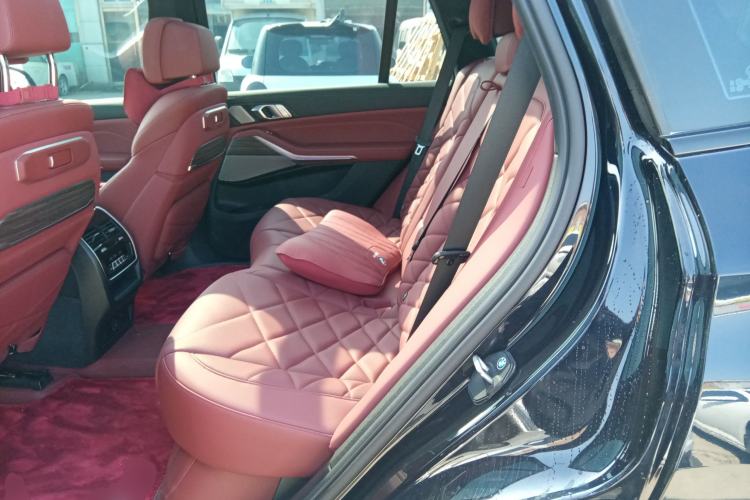 Used BMW X5 2023 xDrive 40Li M Sport Night Edition Package