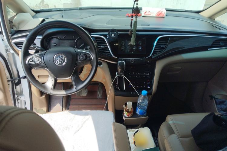 Used Buick GL8 2018 ES 28T Flagship Model China VI Standard