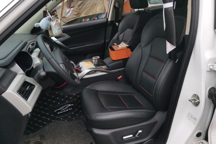 Used Geely Auto Emgrand X7 Sport 2020 1.8TD DCT Two-Wheel Drive Smart Connect 4G-Enabled Version