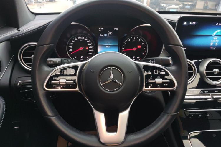 Used Mercedes-Benz GLC 2020 GLC 260 L 4MATIC Dynamic Model Steering Wheel