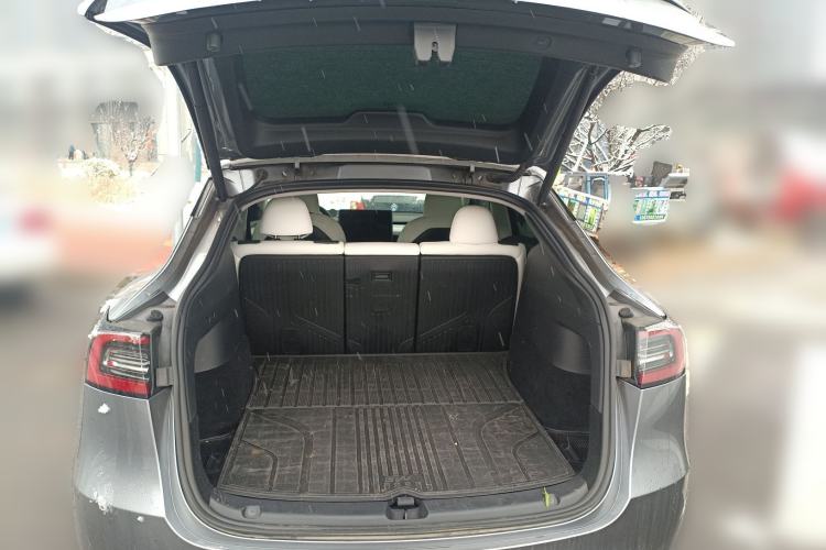 Used Tesla Model Y 2024 Rear-Wheel-Drive Version
