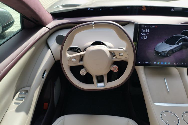 Used Xiaomi Auto YU7 2025 Ultra-Long Range High-Performance All-Wheel-Drive Max Edition
