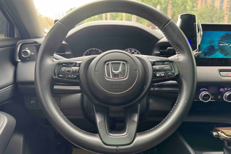 Used Honda Vezel 2023 1.5L CVT Pioneer Edition Interior 6