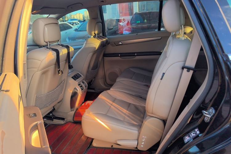 Used Mercedes-Benz R-Class 2011 R 300 L Business Model Left Rear Seat