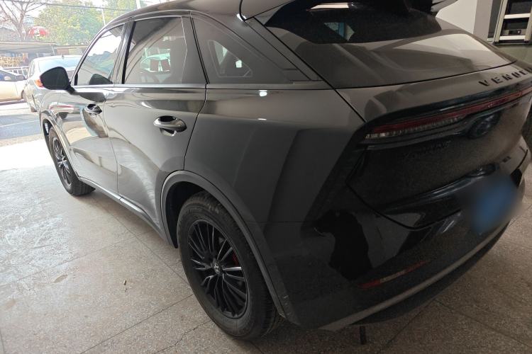 Used Venucia V 2021 260T Idol Edition
