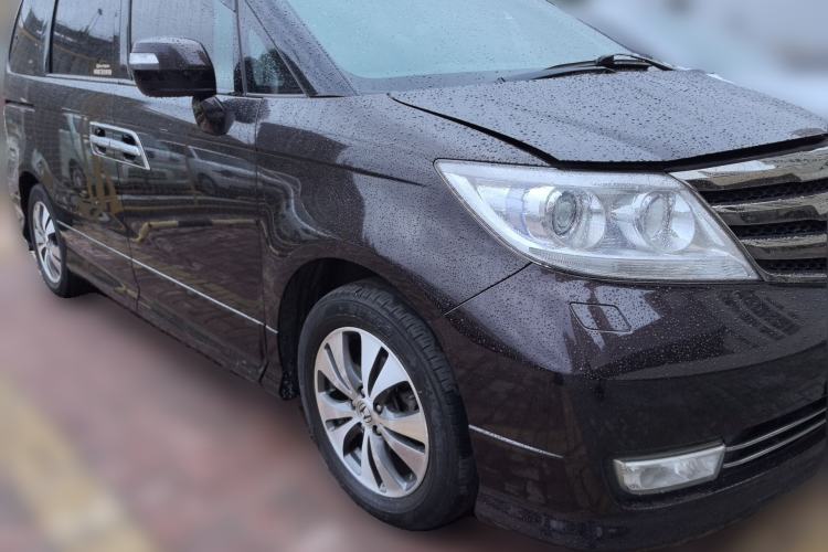 Used Honda Elysion 2012 2.4L VTi-S Prestige Edition Front Right 45 Deg