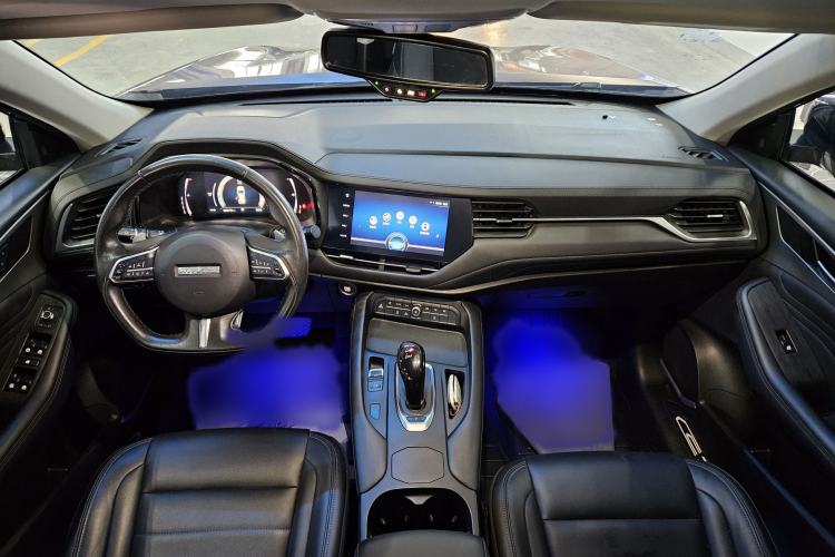 Used Haval F7 2020 2.0T Two-Wheel Drive i-Active Interior 2