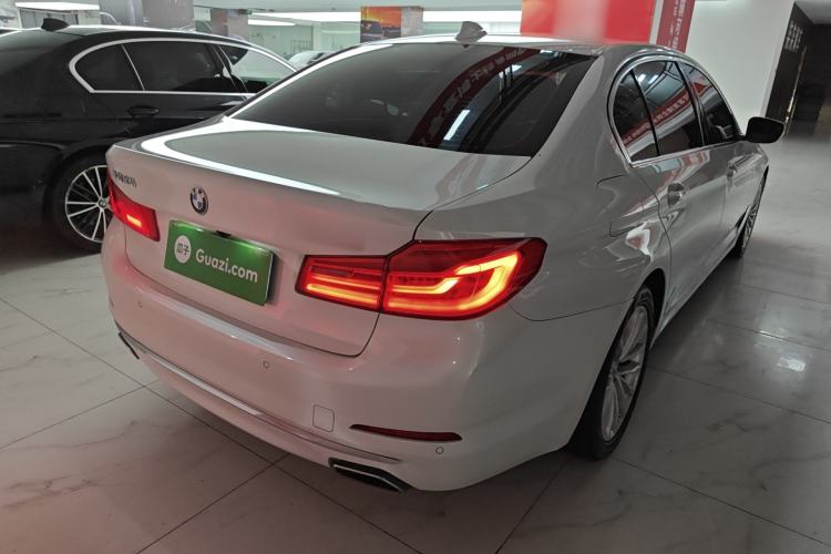 Used BMW 5 Series 2020 525Li Luxury Package Rear Right 45 Deg