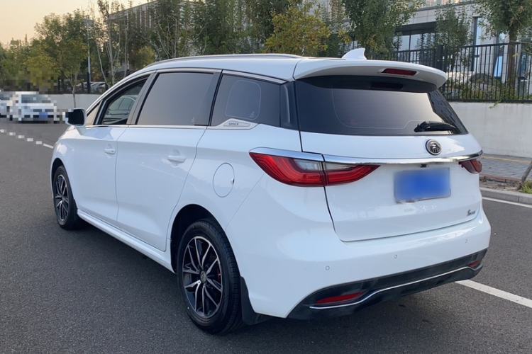 Used BYD Song MAX 2017 1.5T Manual Smart Connect Luxury 7-Seater