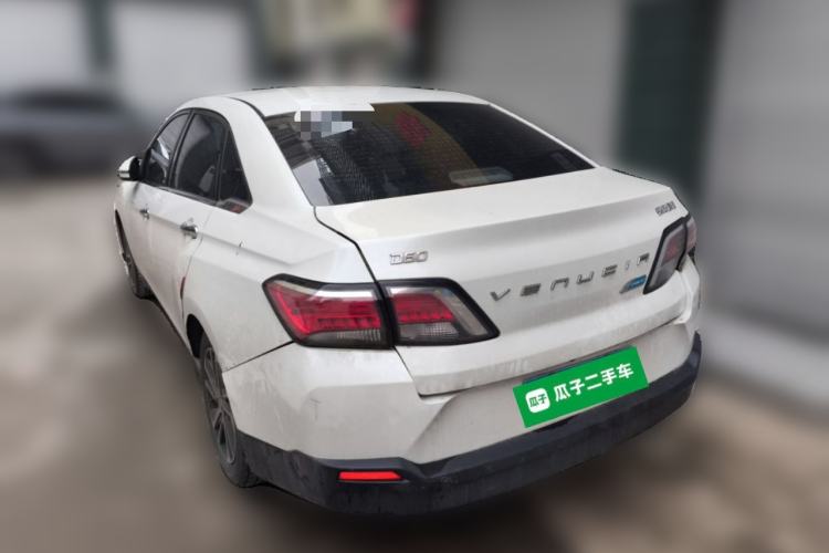 Used Venucia D60 2019 100 000 Honor 1.6L XL CVT Chenku Edition China VI Standard
