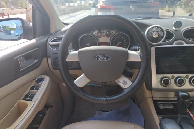 Used Ford Focus 2011 Hatchback 1.8L Automatic Fashion Edition
