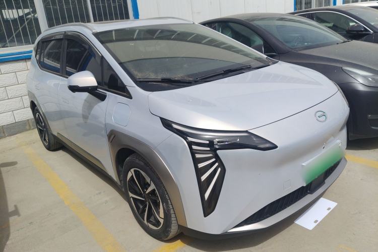 Used AION Y 2023 Younger Star Edition Front Right 45 Deg