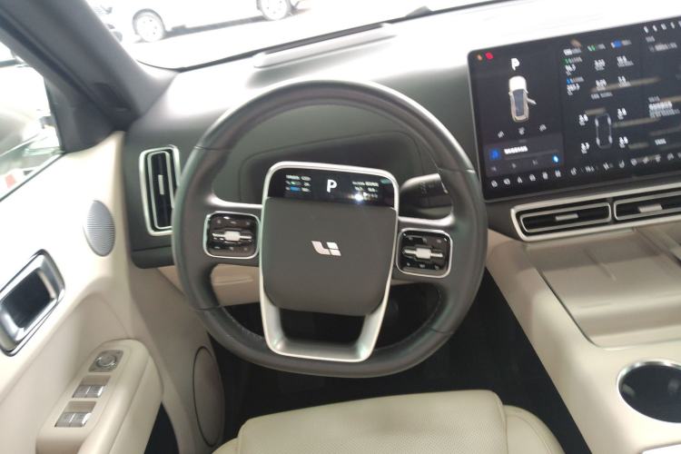 Used Li Auto L9 2022 Max model
