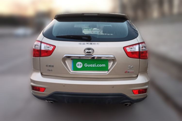 Used BYD S6 2014 2.4L Automatic Prestige 5-Seater